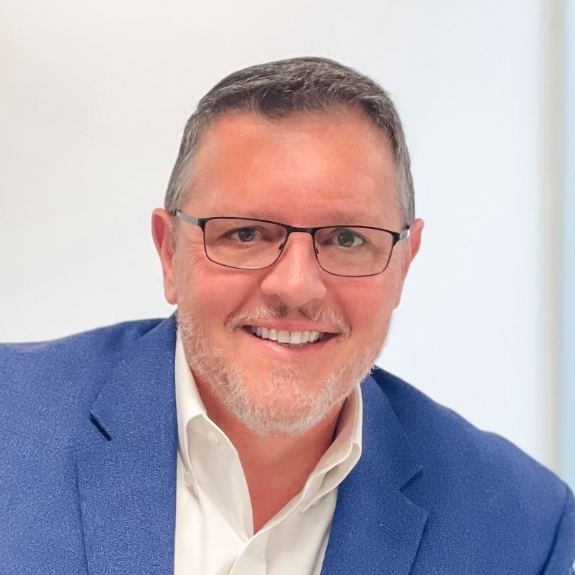 Headshot of Peter Dumont